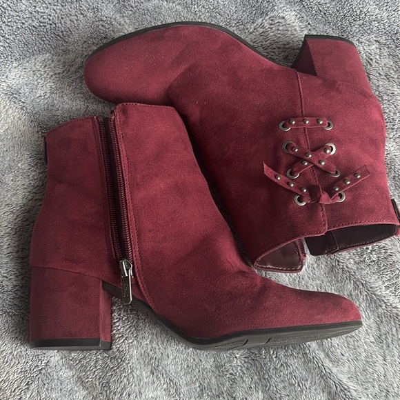 Circus by Sam Edelman Vinnie Ankle Suede Boots in Cranberry/Red Size 9 EUC - Picture 6 of 8